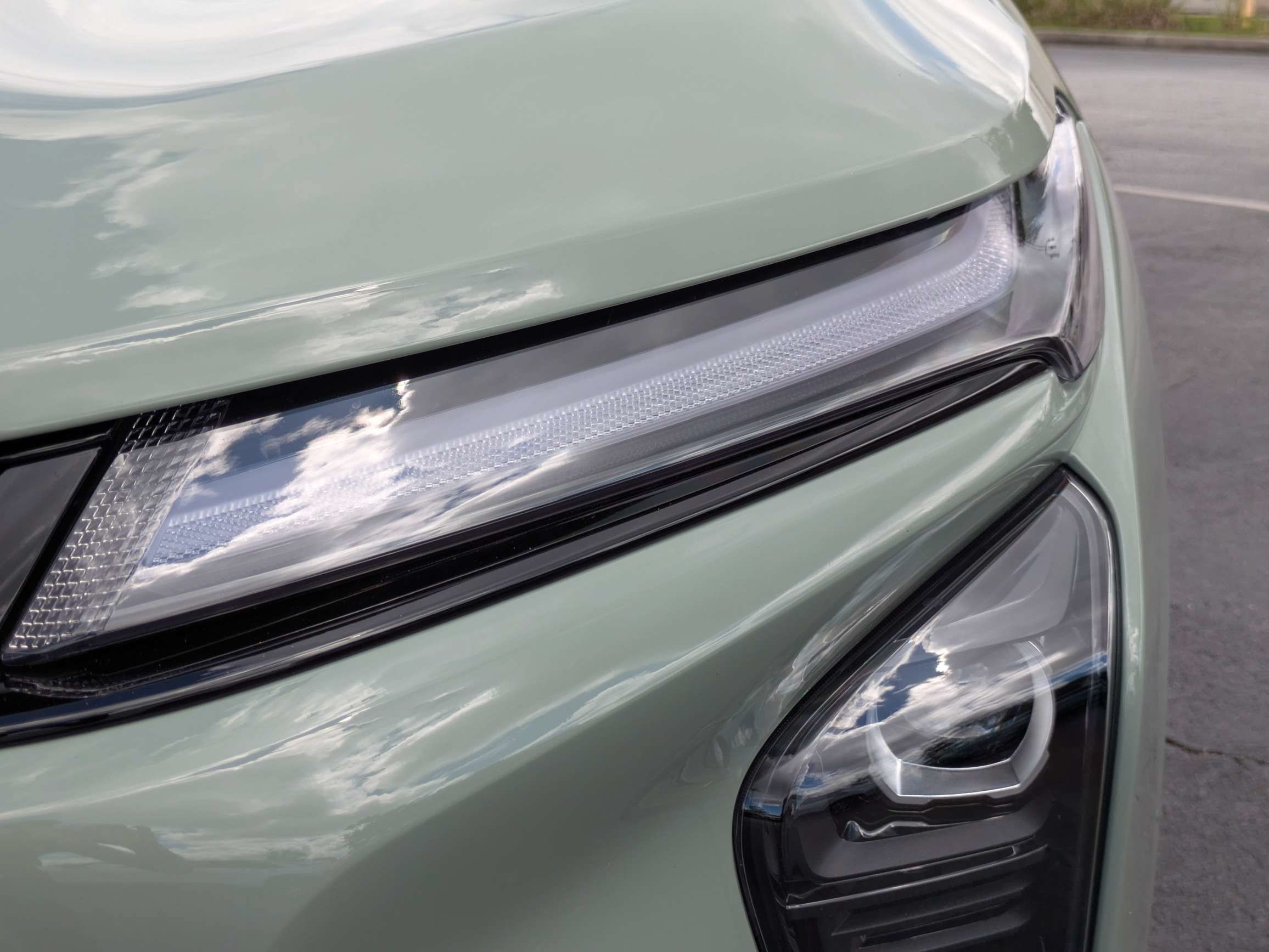 New 2026 Chevrolet Trax ACTIV w/ Sunroof Package FWD image 32