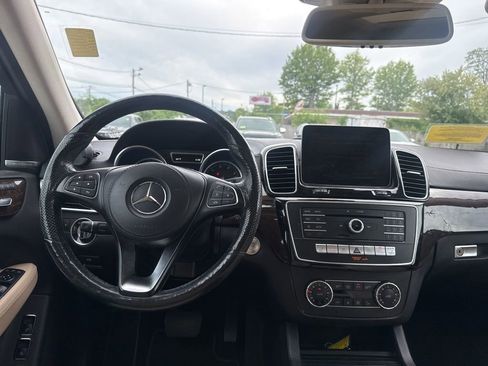 Used 2019 Mercedes-Benz GLS 450 4MATIC image 23