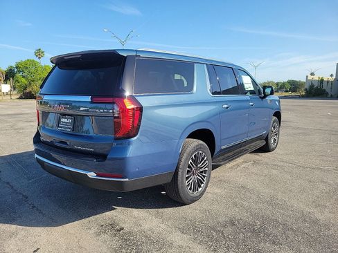 New 2026 GMC Yukon XL Elevation image 5