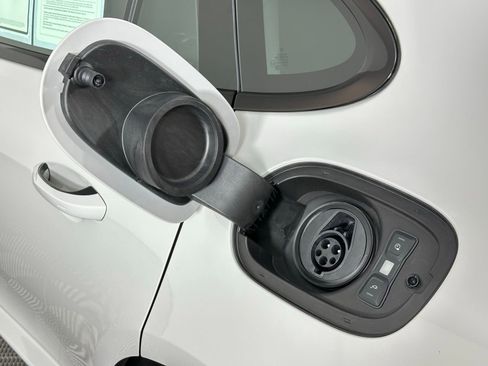 Used 2023 Porsche Panamera 4 Platinum Edition w/ Smoking Package image 37