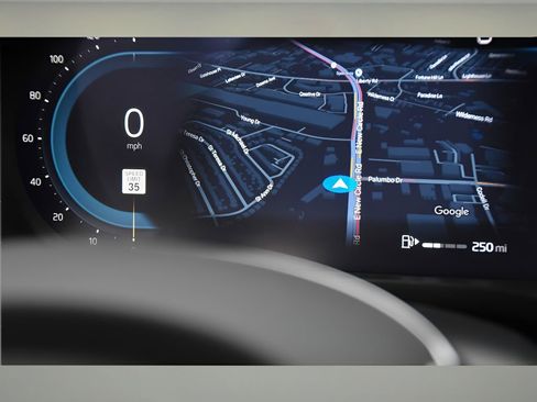 Used 2025 Volvo XC60 B5 Core image 19