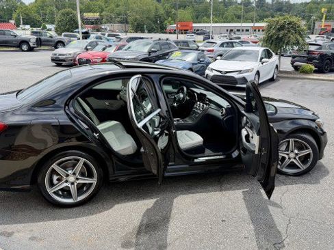 Used 2016 Mercedes-Benz C 300 4MATIC Sedan image 14