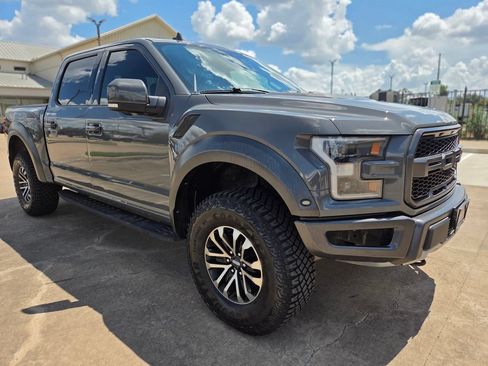 Used 2020 Ford F150 Raptor w/ Equipment Group 802A Luxury AWD/4WD image 3