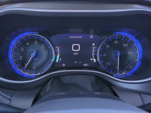 New 2026 Chrysler Pacifica Select FWD image 10