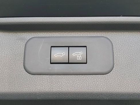 Used 2024 Toyota Grand Highlander AWD image 12