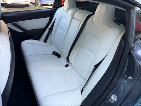 Used 2020 Tesla Model 3 Long Range AWD/4WD image 31