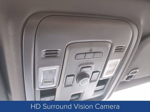 Used 2022 Chevrolet Tahoe Z71 w/ Luxury Package image 10