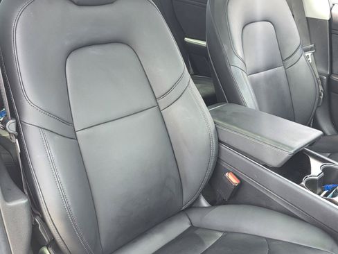Used 2018 Tesla Model 3 Long Range RWD image 16