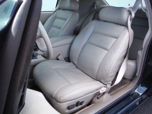 Used 1998 Cadillac Eldorado FWD image 16