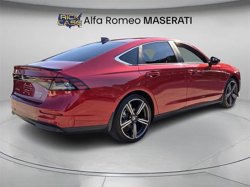 Used 2023 Honda Accord Sport image 7