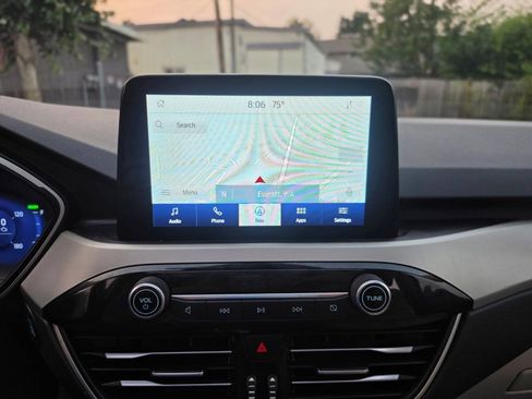 Used 2020 Ford Escape SE Sport FWD image 46