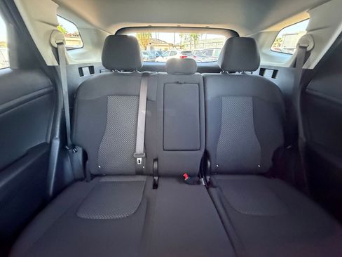 Used 2025 Kia Sportage LX image 37