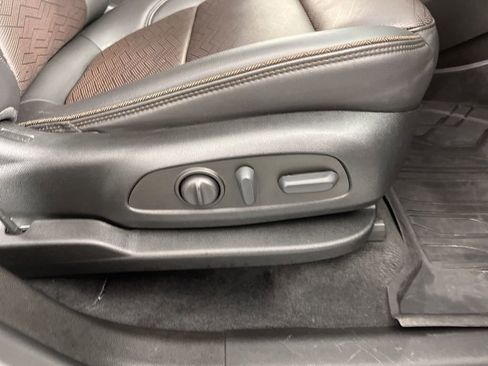 Certified 2023 Chevrolet Traverse High Country w/ LPO, Floor Liner Package image 7