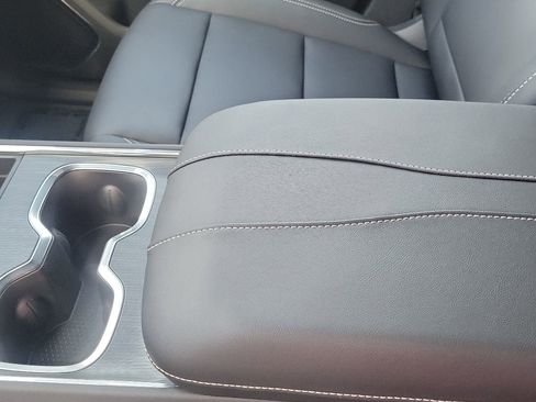 New 2026 GMC Acadia Elevation w/ Elevation Premium Package FWD image 17