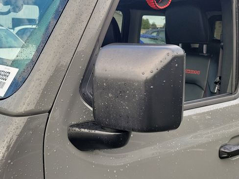 Used 2018 Jeep Wrangler Unlimited Rubicon w/ Dual Top Group image 11