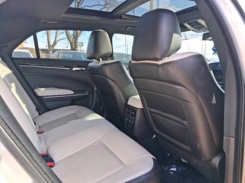 Used 2019 Chrysler 300 S w/ 300S Premium Group 2 image 13