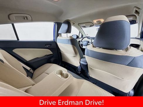 Certified 2018 Toyota Prius Three FWD image 28
