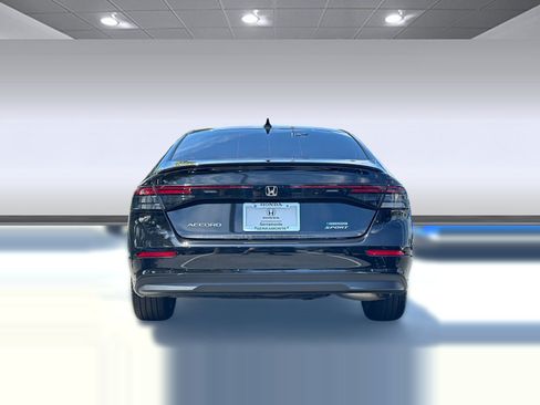 Certified 2025 Honda Accord Sport image 9