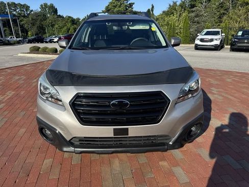 Used 2017 Subaru Outback 2.5i Limited AWD/4WD image 24
