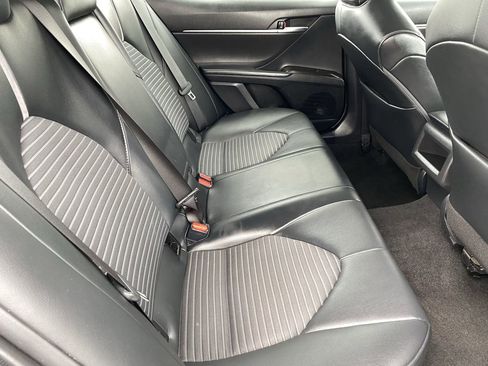 Used 2023 Toyota Camry SE FWD image 12