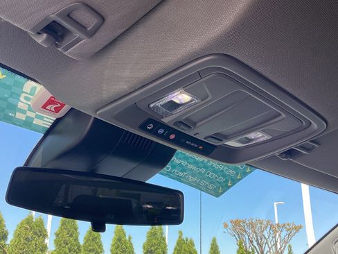 Used 2022 GMC Sierra 1500 Elevation image 33