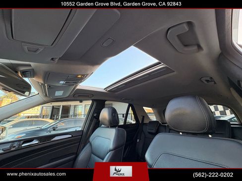 Used 2015 Mercedes-Benz ML 350 4MATIC w/ Premium 1 Package image 19