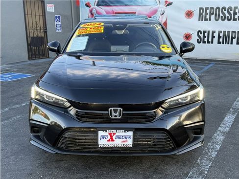 Used 2024 Honda Civic EX image 2