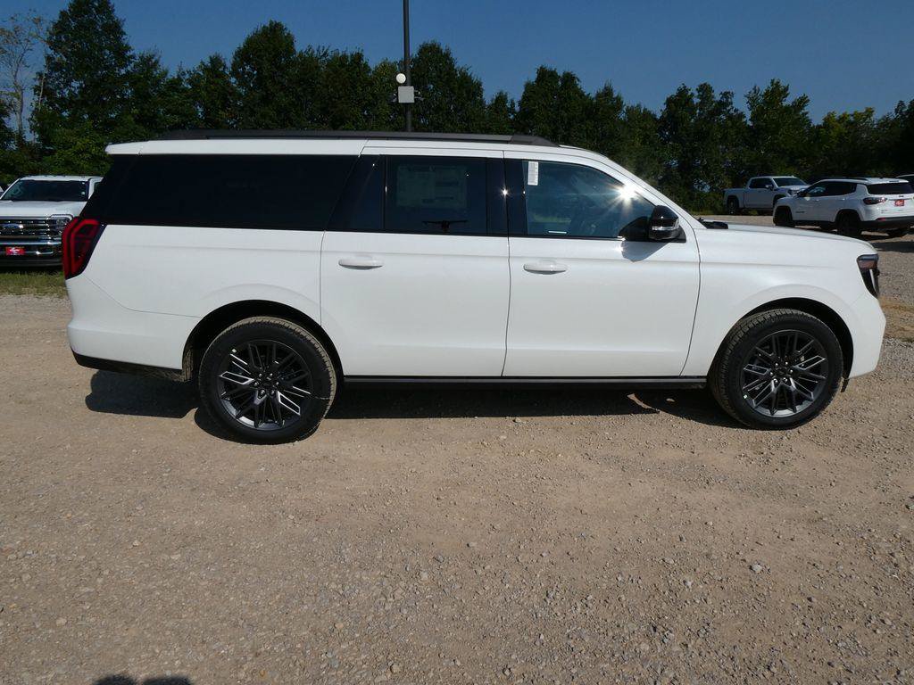 New 2027 Ford Expedition Max Platinum w/ Stealth Appearance Package AWD/4WD image 4