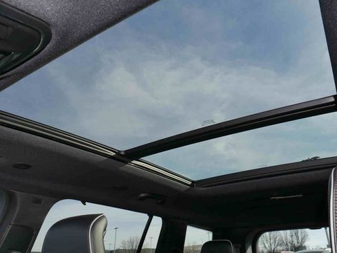 Used 2025 Jeep Grand Cherokee L Summit w/ Advanced Protech Group IV image 32