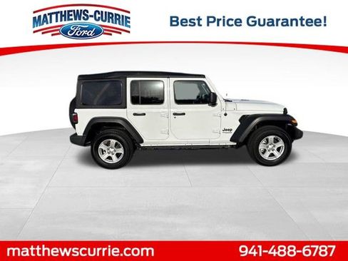 Used 2022 Jeep Wrangler Unlimited Sport image 3