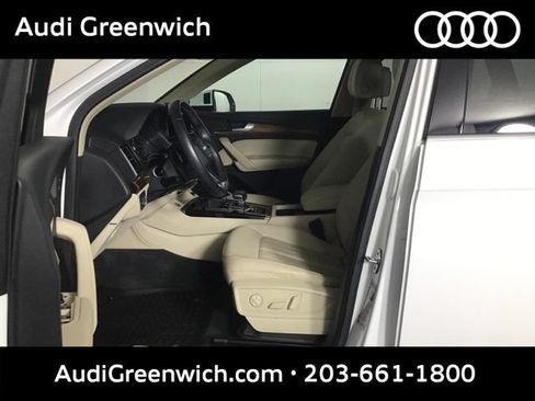Used 2023 Audi Q5 2.0T Premium w/ Convenience Package AWD/4WD image 9