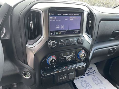 Used 2021 Chevrolet Silverado 1500 LT RWD image 12