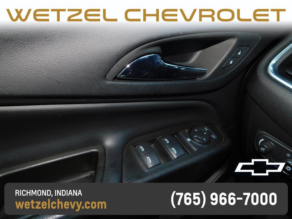 Certified 2023 Chevrolet Equinox LT FWD image 26
