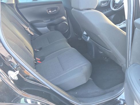 Used 2023 Honda HR-V LX image 17