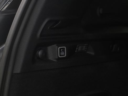 Used 2023 Jeep Grand Cherokee L Summit AWD/4WD image 11