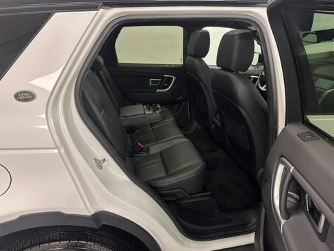 Used 2018 Land Rover Discovery Sport HSE image 39