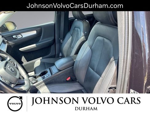 Used 2019 Volvo XC40 T5 Momentum AWD/4WD image 13
