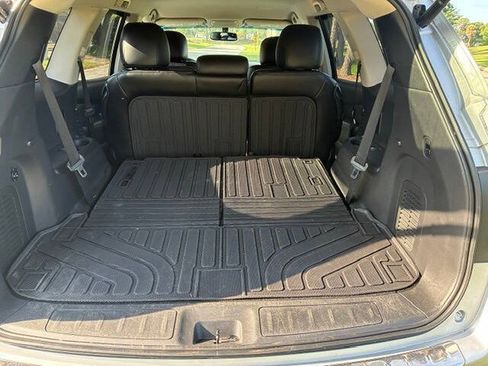 Used 2014 Nissan Pathfinder SL FWD image 11