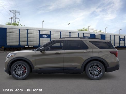 New 2026 Ford Explorer ST AWD/4WD image 3
