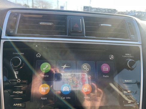 Used 2019 Subaru Outback 2.5i Premium image 16