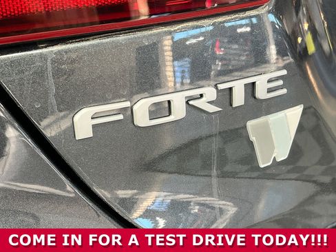 Used 2023 Kia Forte GT-Line w/ GT-Line Premium Package image 35