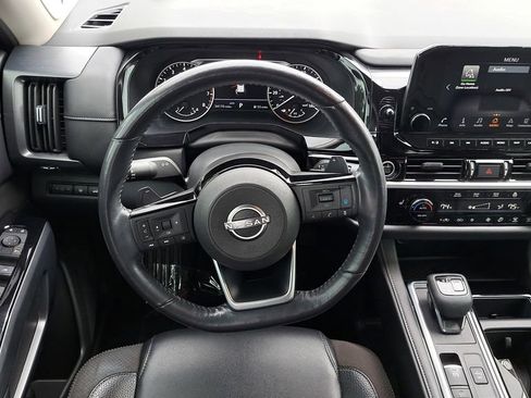 Used 2023 Nissan Pathfinder SL w/ SL Premium Package AWD/4WD image 14