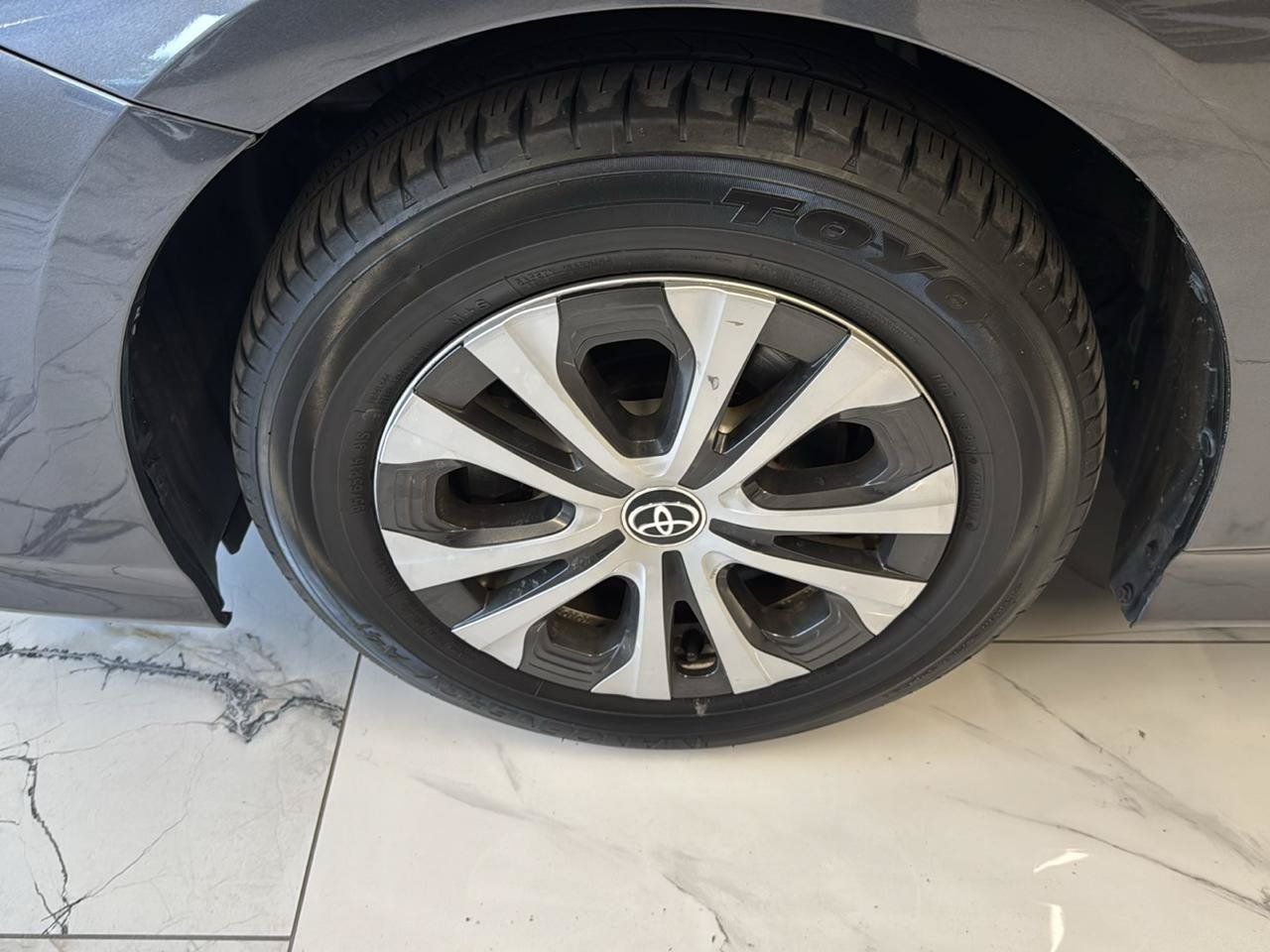 Used 2022 Toyota Prius Prime XLE FWD image 31