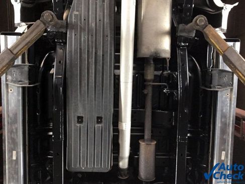 Used 2018 Ford F150 Lariat w/ Equipment Group 502A Luxury image 15