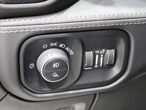 Used 2023 RAM 1500 Limited image 18