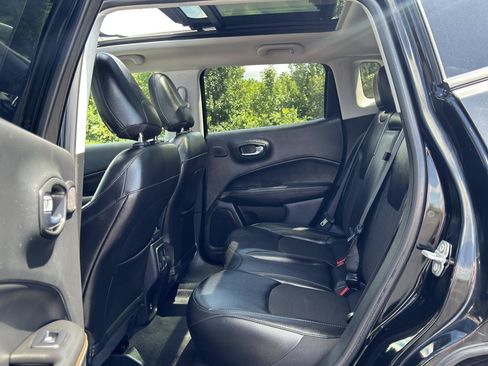 Used 2021 Jeep Compass Latitude w/ Sun and Sound Group FWD image 13