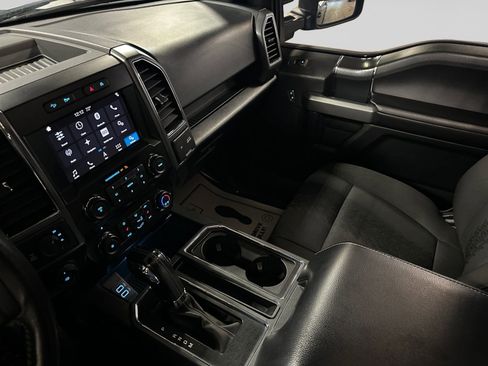 Used 2018 Ford F150 XLT w/ Equipment Group 302A Luxury AWD/4WD image 34