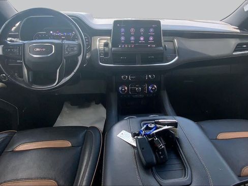 Used 2021 GMC Yukon XL AT4 w/ AT4 Premium Plus Package AWD/4WD image 14
