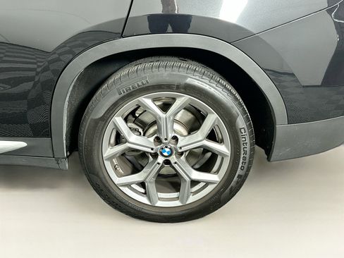 Used 2025 BMW X4 xDrive30i w/ Premium Package image 11