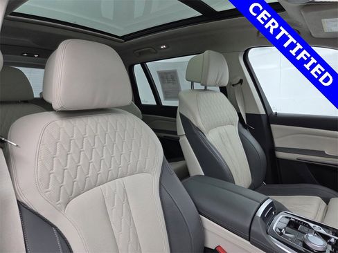 Certified 2024 BMW X7 M60i w/ Climate Comfort Package image 18